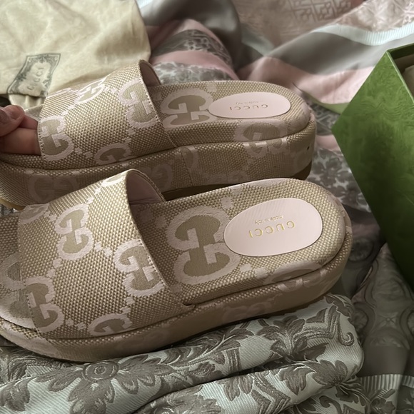 Gucci slides - Picture 3 of 4